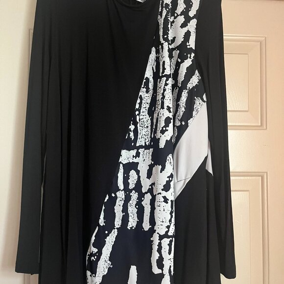 Tekbika by Alembika Swing Tunic top, black/white, size 3=US size 10-12 - Picture 1 of 4